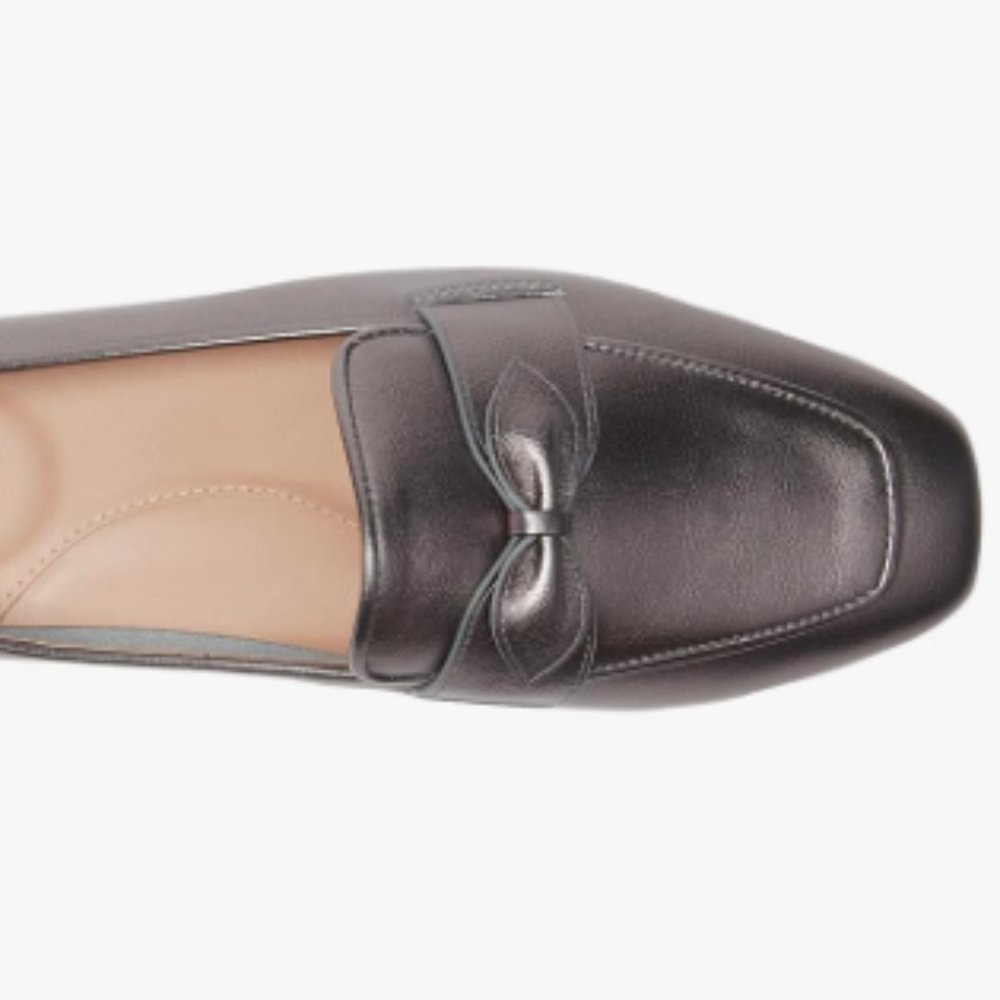 Cole Haan York Bow Loafer - Dark Silver Metallic Leather - Size 8 - New in box!